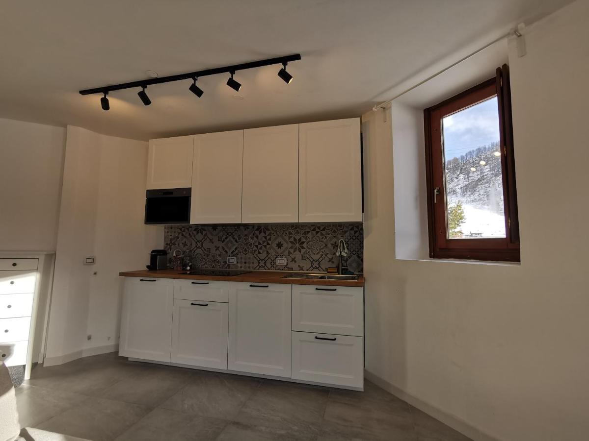 Aura Snowy Peaks Apartment At The Foot Of The Matterhorn - Cerviniaholidays-Com Breuil-Cervinia Exterior foto